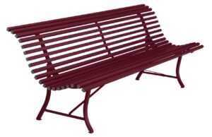 Třešňově červená kovová lavice Fermob Louisiane 200 cm